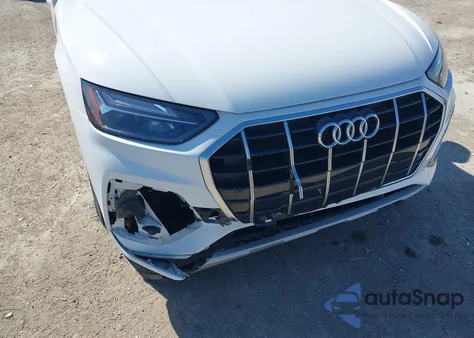 2021 Audi Q5 Premium 45 Tfsi Quattro S Tronic z USA, uszkodzony, nr VIN WA1AAAFY5M2116531
